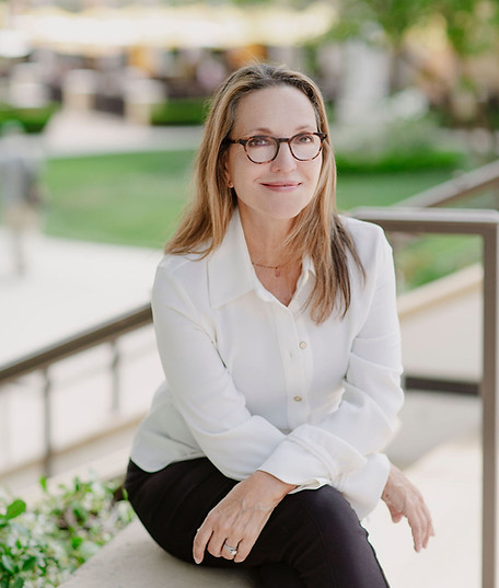 Lisa Van Eyssen, Executive Vice President, Head of Administration